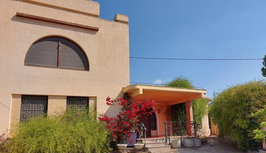 Vista exterior de Casa o xalet en venda en Ontinyent amb Aire condicionat, Calefacció i Jardí privat