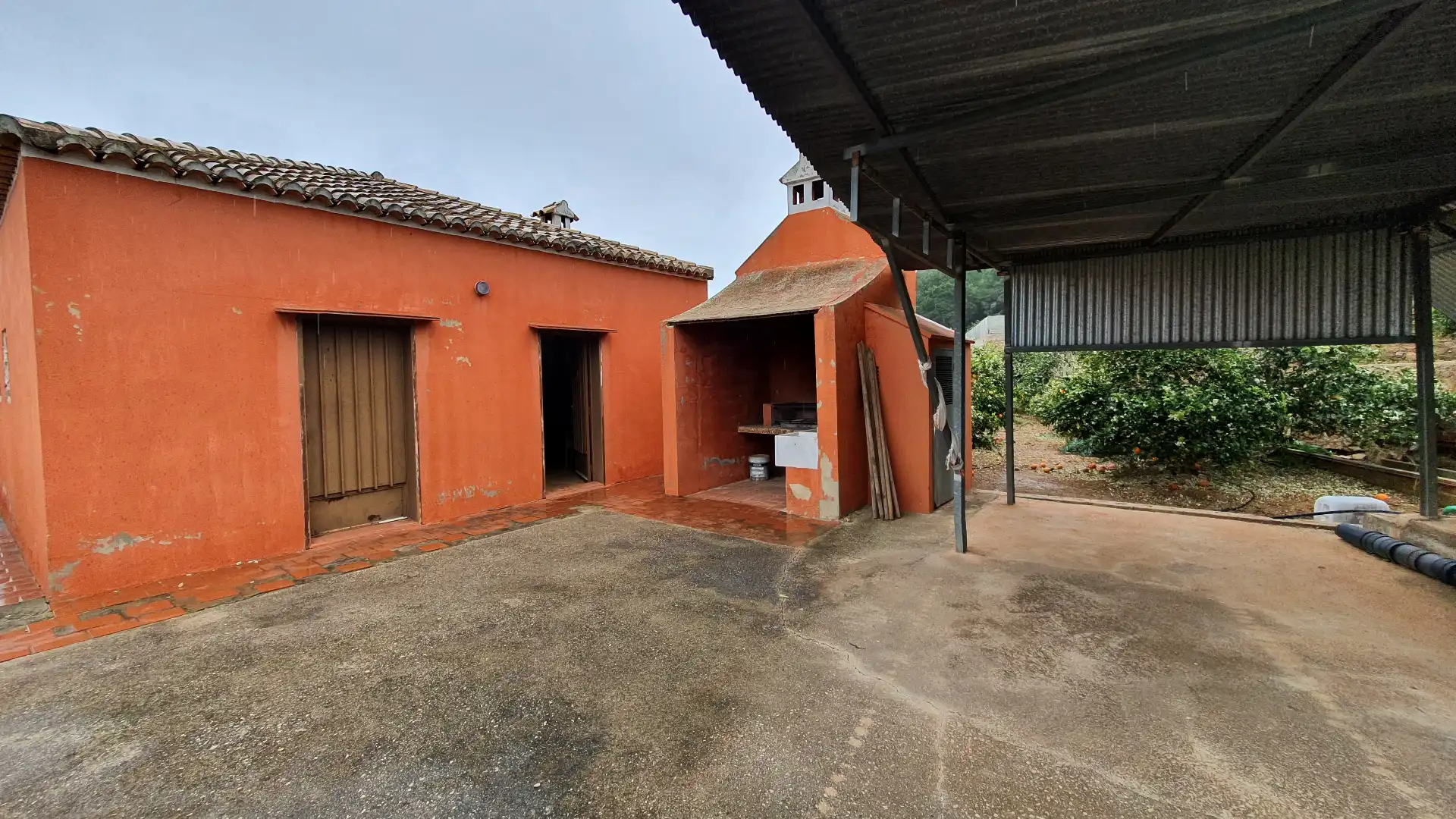 Vista exterior de Finca rústica en venda en Tavernes de la Valldigna amb Calefacció, Jardí privat i Terrassa