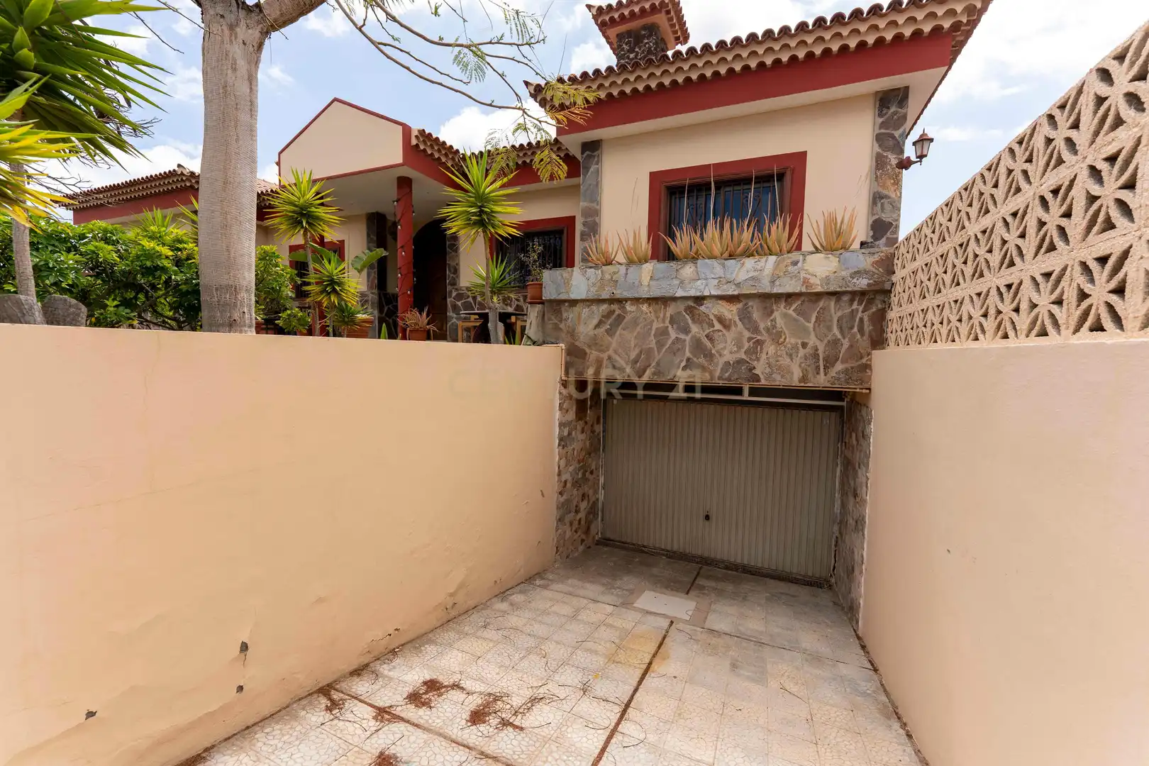 Vista exterior de Casa o chalet en venta en Arona con Piscina