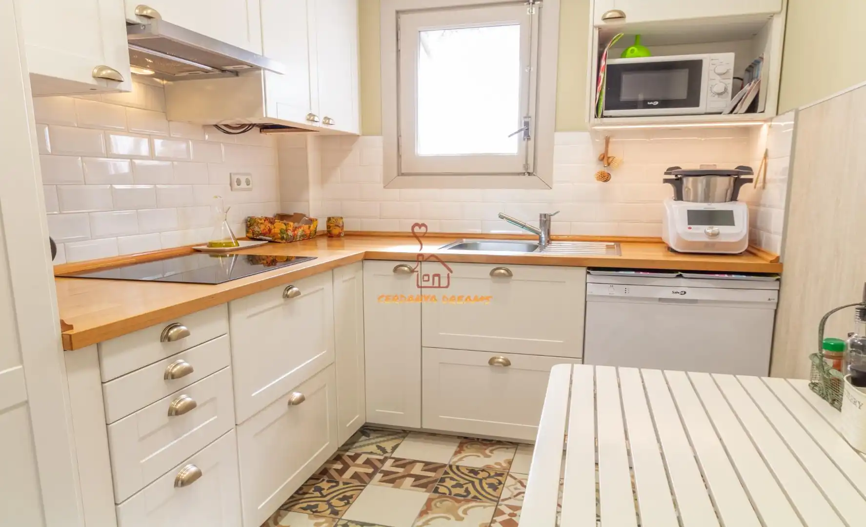 Cocina de Planta baja en venta en Bellver de Cerdanya con Calefacción, Parquet y Horno