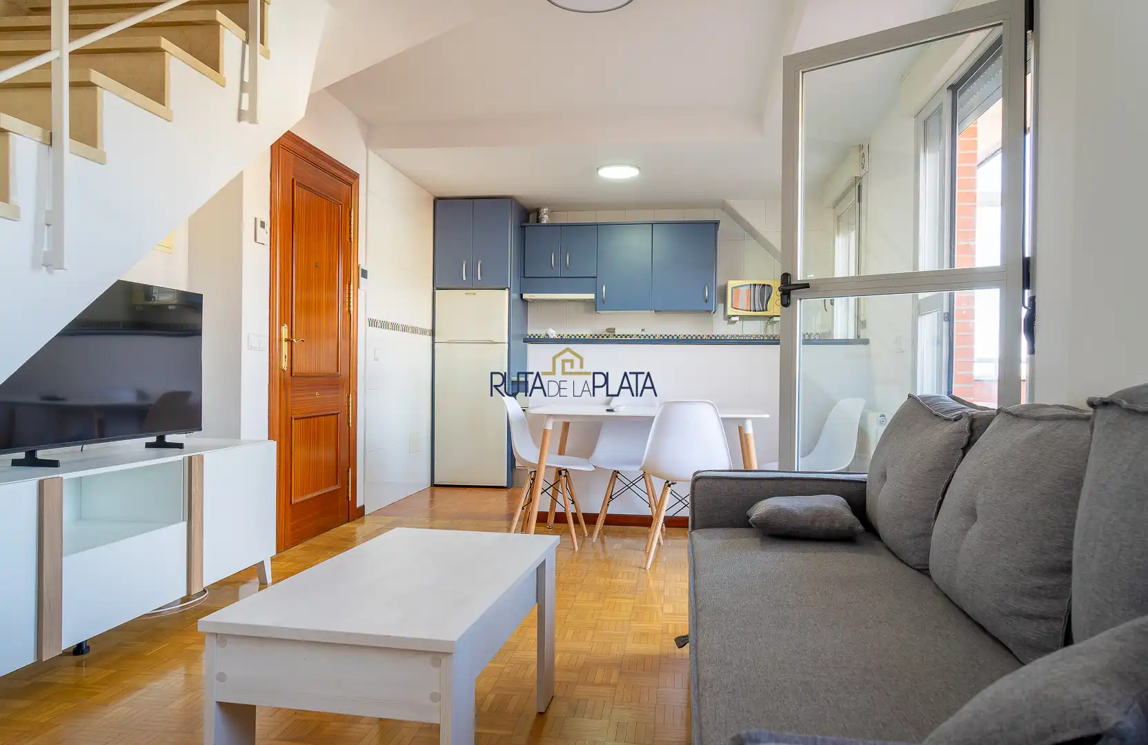 Sala de estar de Ático de alquiler en Zamora Capital  con Aire acondicionado, Calefacción y Parquet