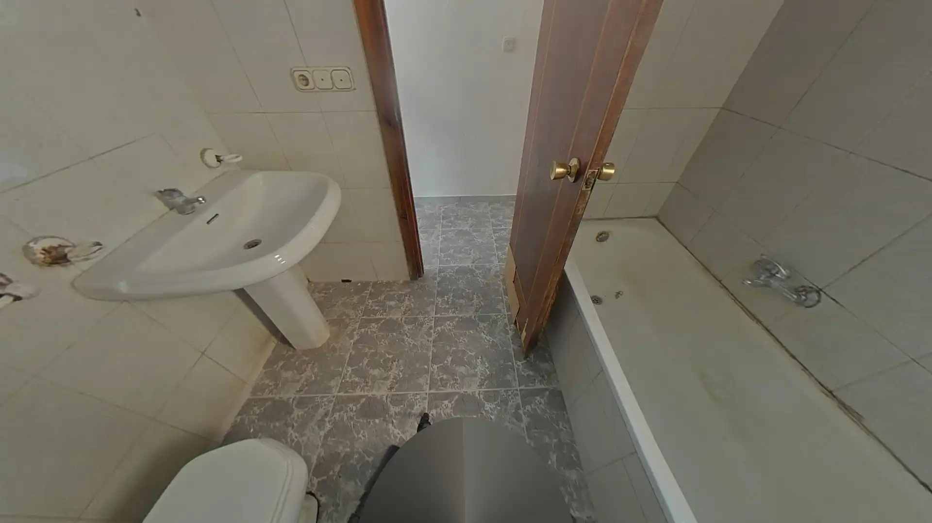 Bathroom of Flat for sale in Baza  with Terrace and Balcony