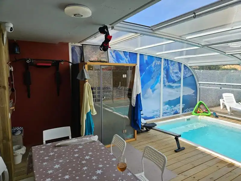 Piscina de Casa adosada en venta en Peralta / Azkoien con Aire acondicionado, Calefacción y Jardín privado