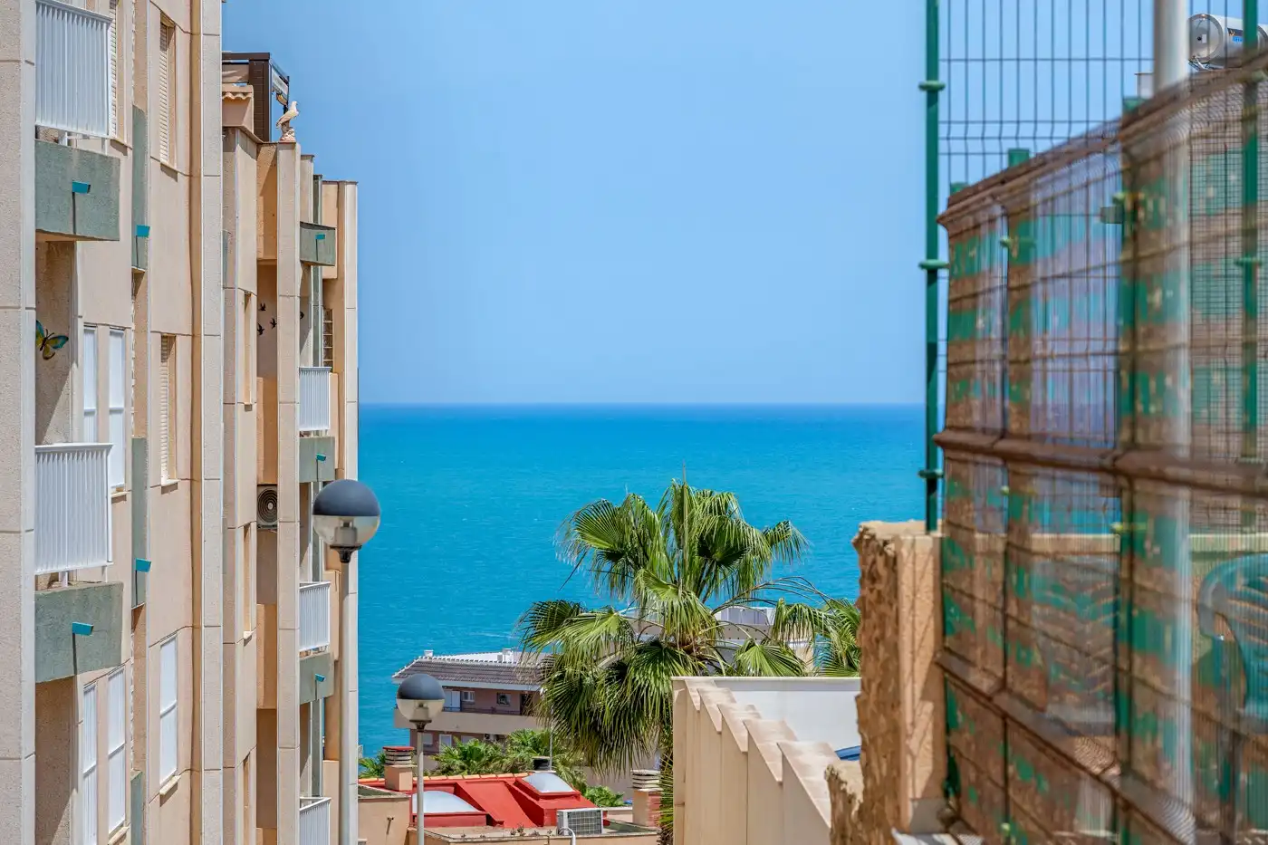 Terraza de Apartamento en venta en Torrevieja con Aire acondicionado, Amueblado y Horno