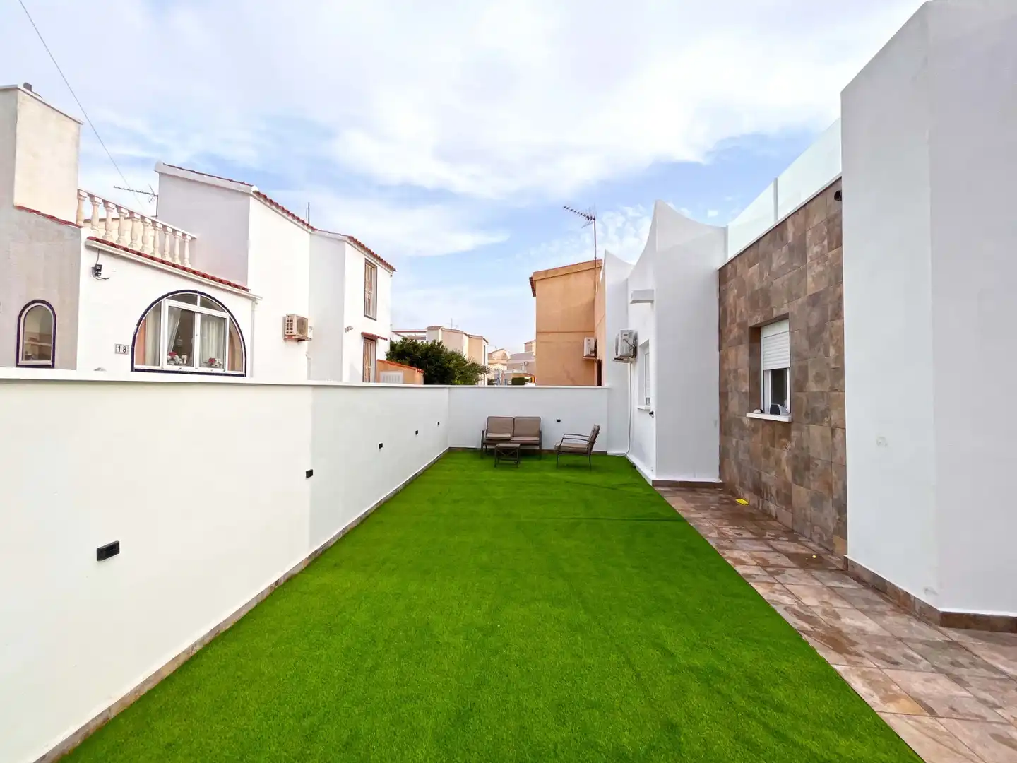 Casa aparellada amb jardí en venda a Orihuela Costa, imagen 12