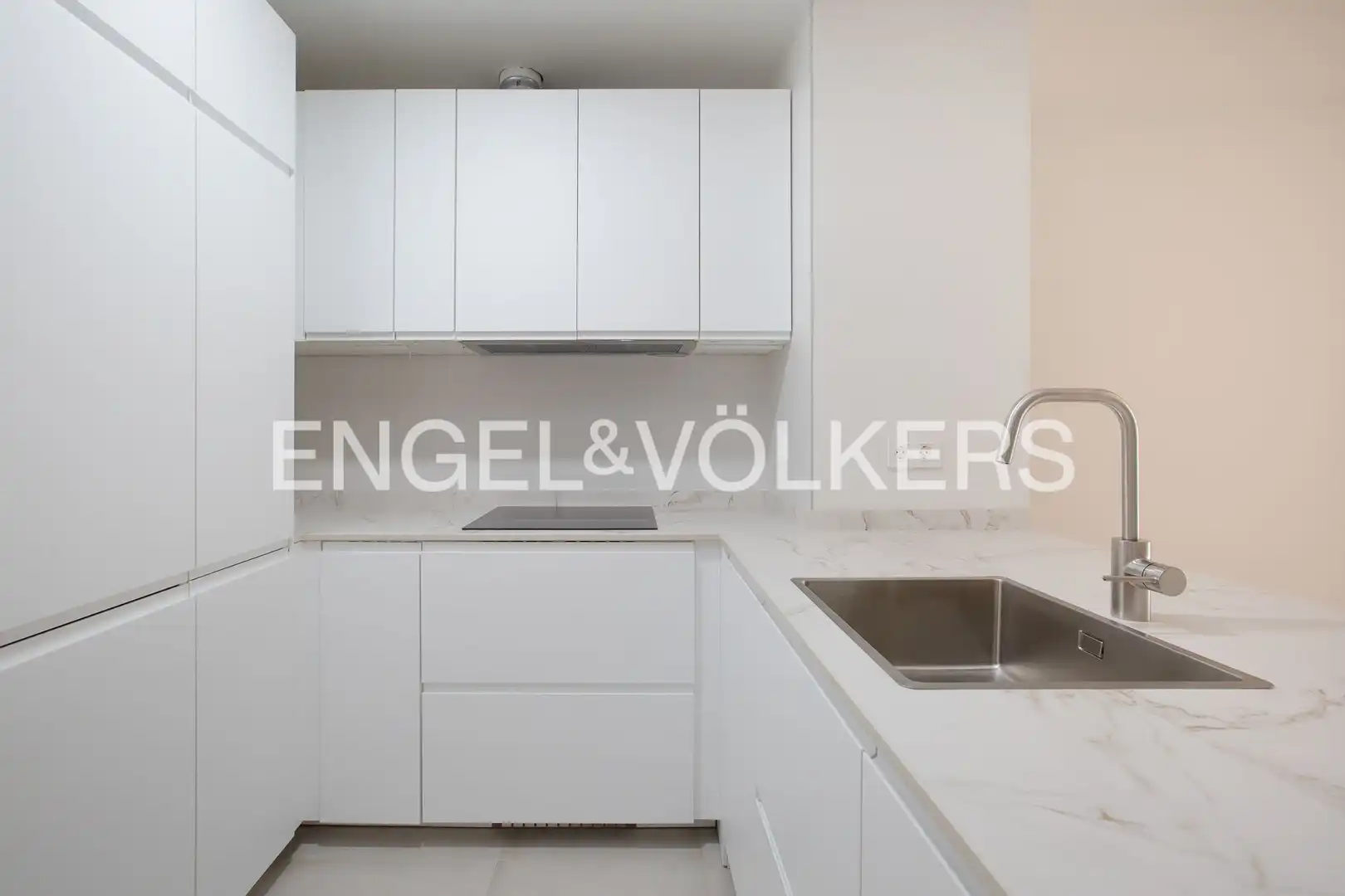 Kitchen of Flat for rent in Getxo   with Heating, Parquet flooring and Terrace