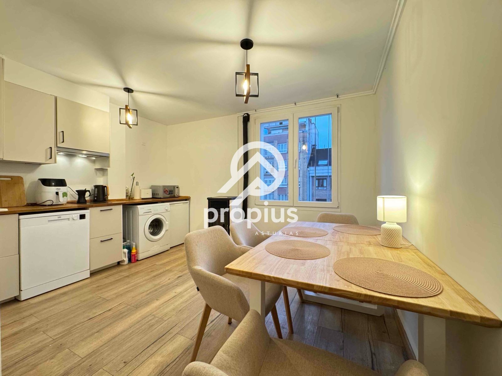 Pis en venda a Antonio Cabanilles, Ceares