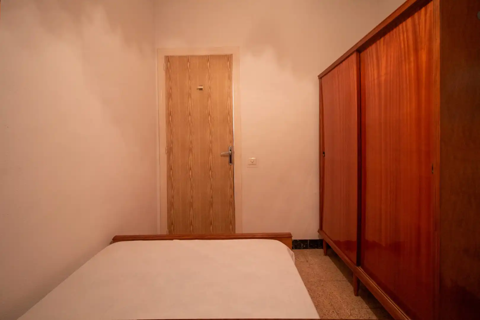 Habitación de Piso en venta en Barcelona con Aire acondicionado, Calefacción y Balcón