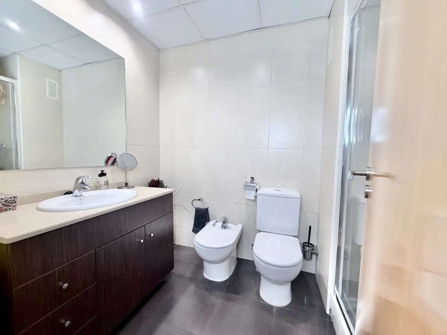 Bathroom of Ground floor for sale in Badalona  with Air Conditioner, Heating and Private garden