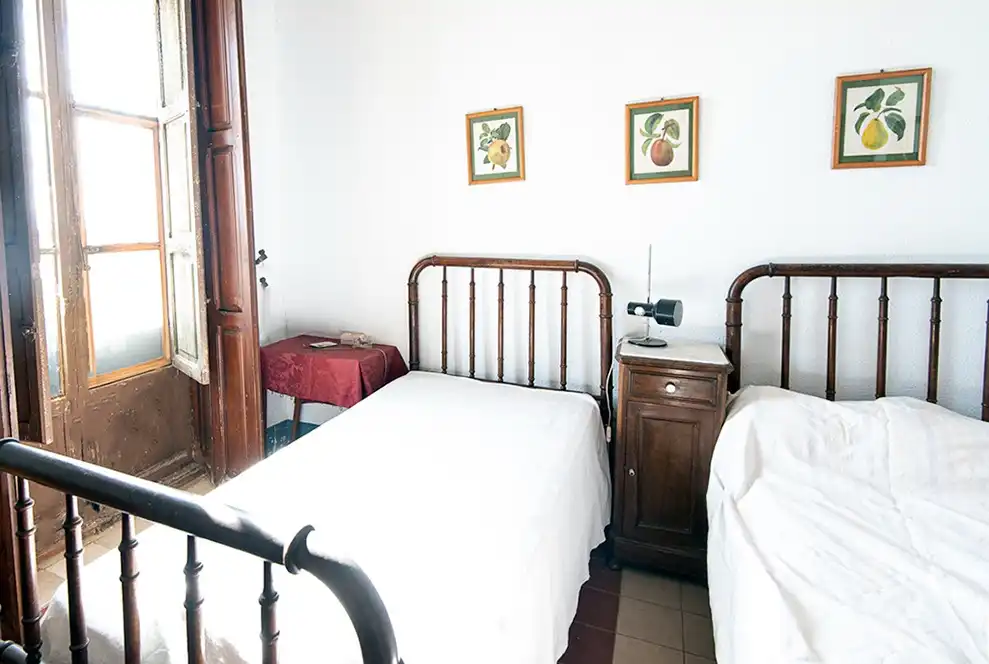 Dormitori de Finca rústica en venda en Benifaió amb Jardí privat, Terrassa i Traster