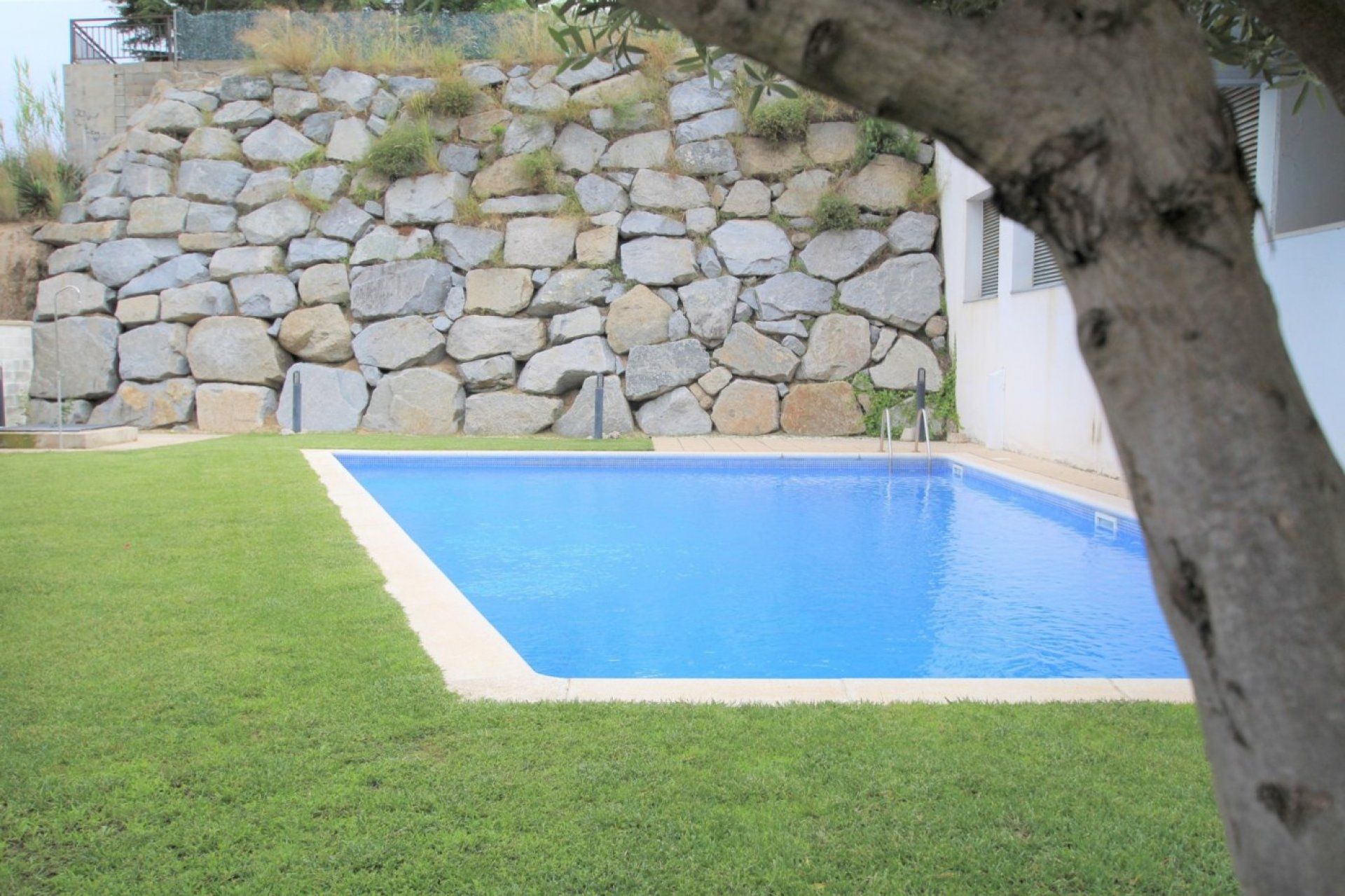 Swimming pool of Flat for sale in Mataró  with Air Conditioner, Heating and Terrace