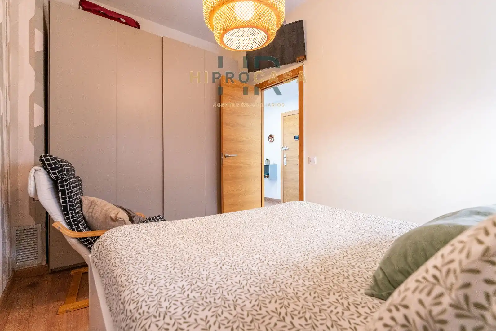 Bedroom of Flat for sale in Vinyols i els Arcs  with Air Conditioner, Heating and Storage room