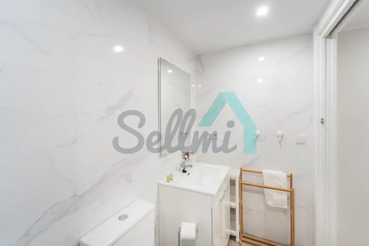 Flat for rent in Jerónimo Ibrán, Milán - Pumarín