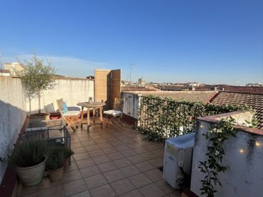 Casa aparellada en venda a Calle Canalejas