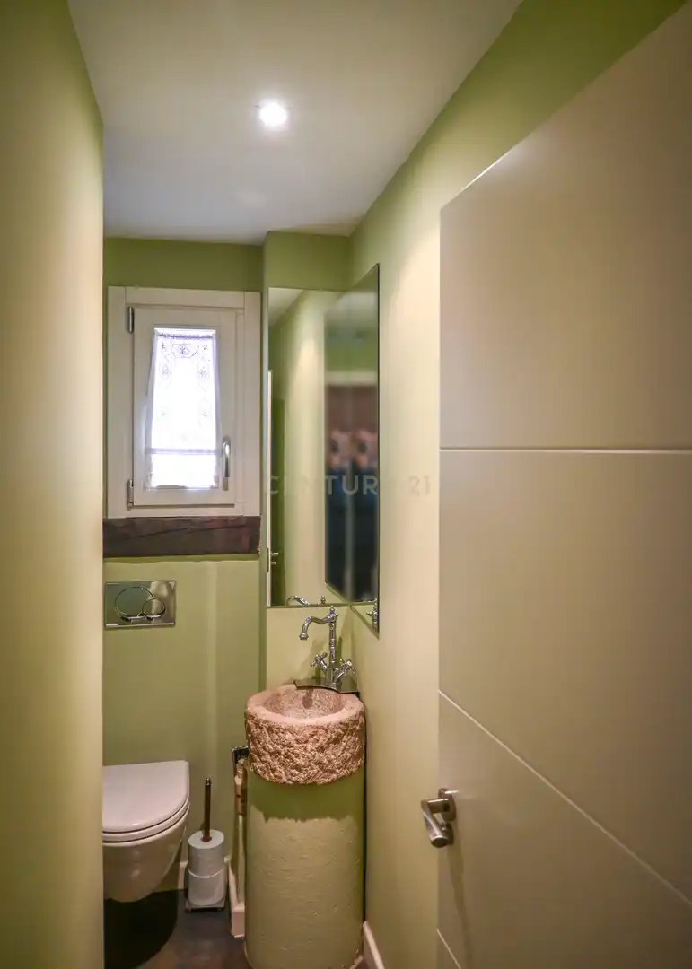Baño de Apartamento en venta en Cáceres con Aire acondicionado, Trastero y Amueblado