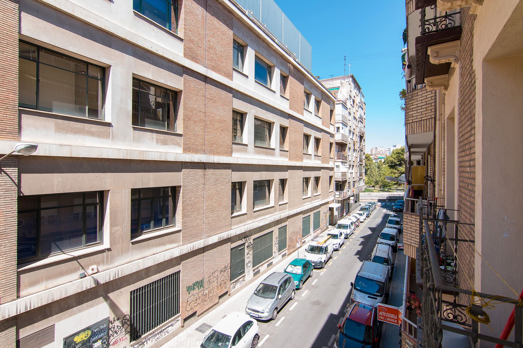 Exterior view of Building for sale in  Granada Capital
