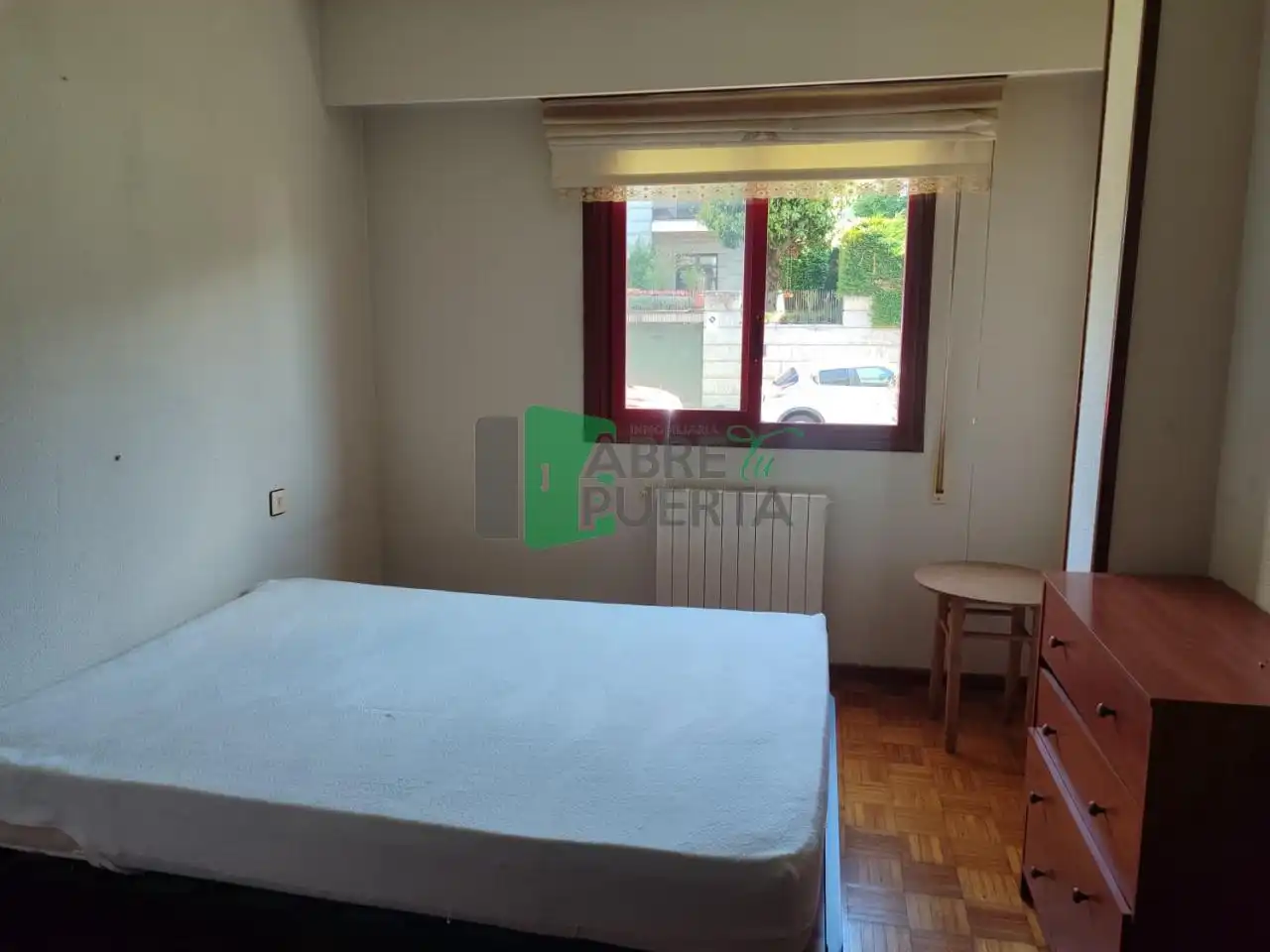 Habitación de Piso en venta en Ourense Capital  con Calefacción, Parquet y Trastero