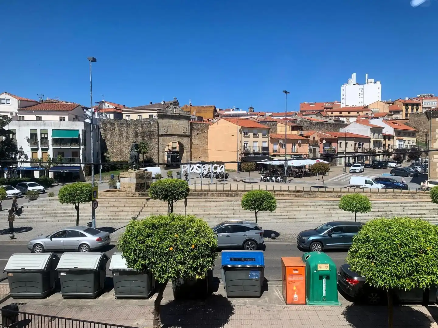 Vista exterior de Apartamento de alquiler en Plasencia con Aire acondicionado