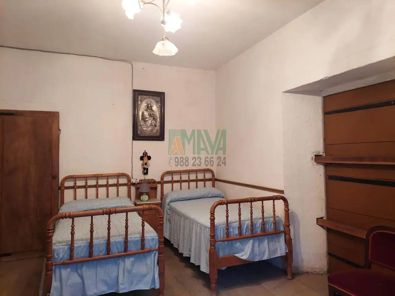 Schlafzimmer von Country house zum Verkauf in Ourense Capital  mit Privatgarten und Terrasse