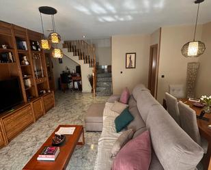 Sala d'estar de Dúplex en venda en Valdemoro amb Aire condicionat, Calefacció i Traster