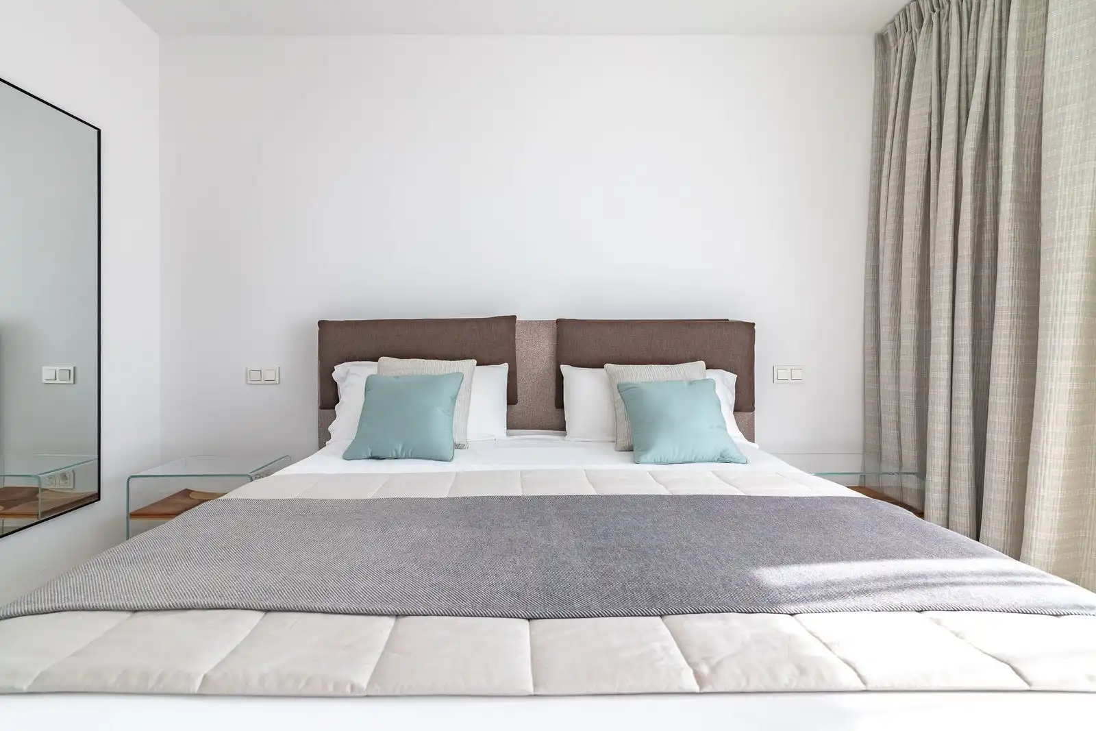 Dormitori de Dúplex de lloguer en Marbella amb Aire condicionat, Terrassa i Moblat