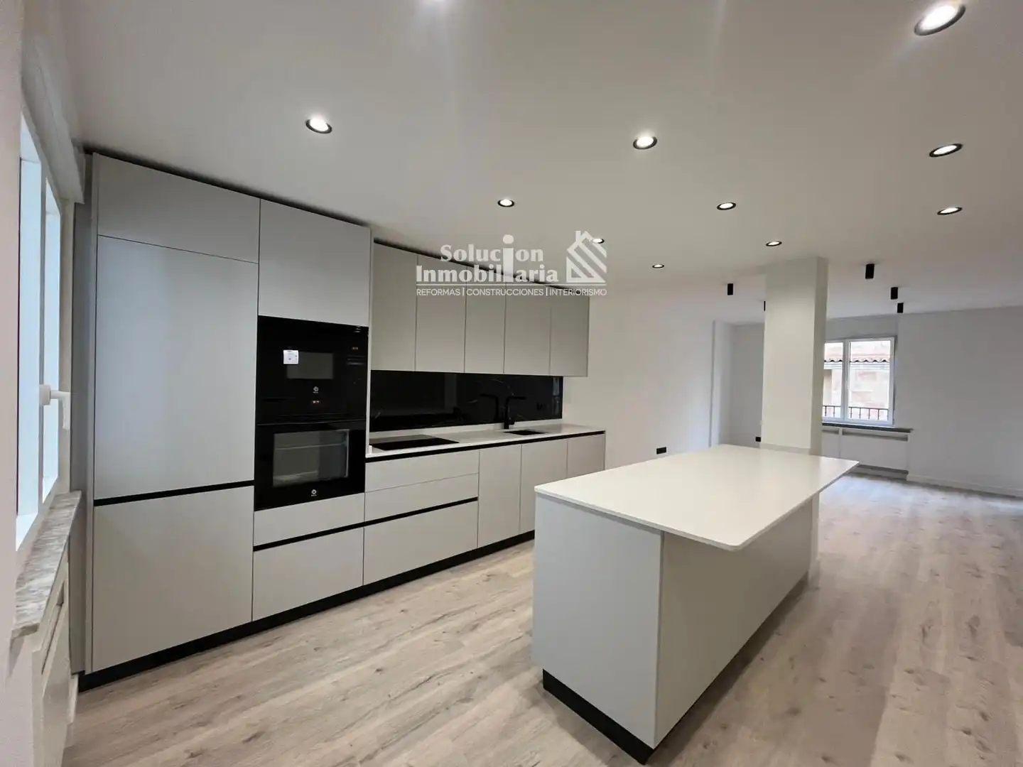 Cocina de Ático en venta en Salamanca con Calefacción y Terraza