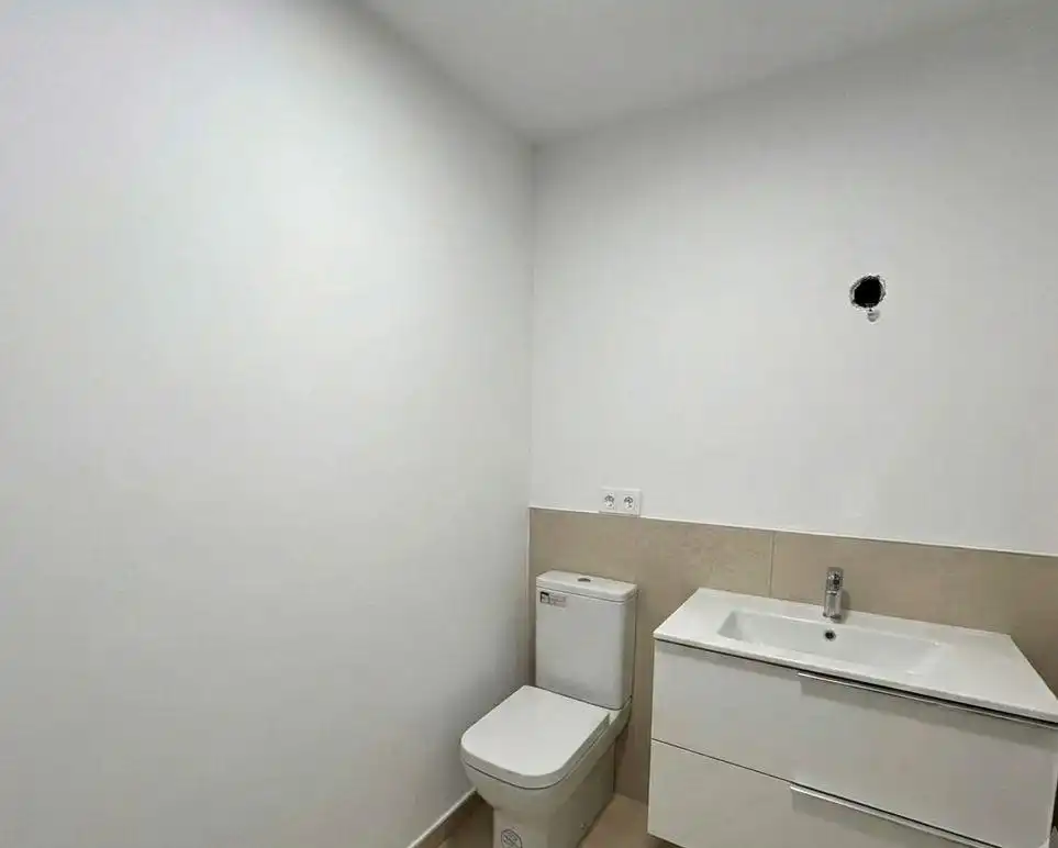Bathroom of Attic for sale in Tomares  with Terrace and Community pool