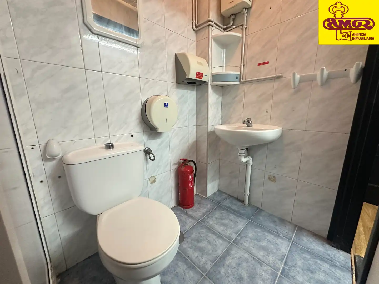 Badezimmer von Geschaftsraum zum Verkauf in Santiago de Compostela 