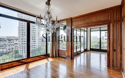 Dining room of Flat for sale in  Barcelona Capital  with Air Conditioner, Heating and Terrace