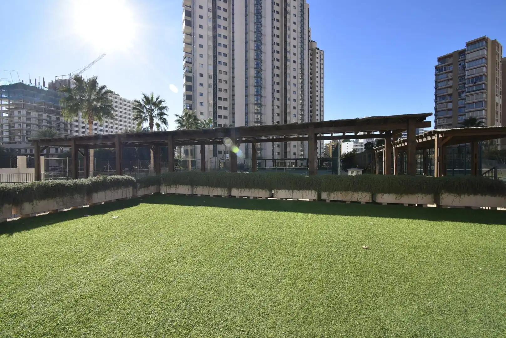 Terraza de Apartamento en venta en Benidorm con Aire acondicionado, Calefacción y Jardín privado