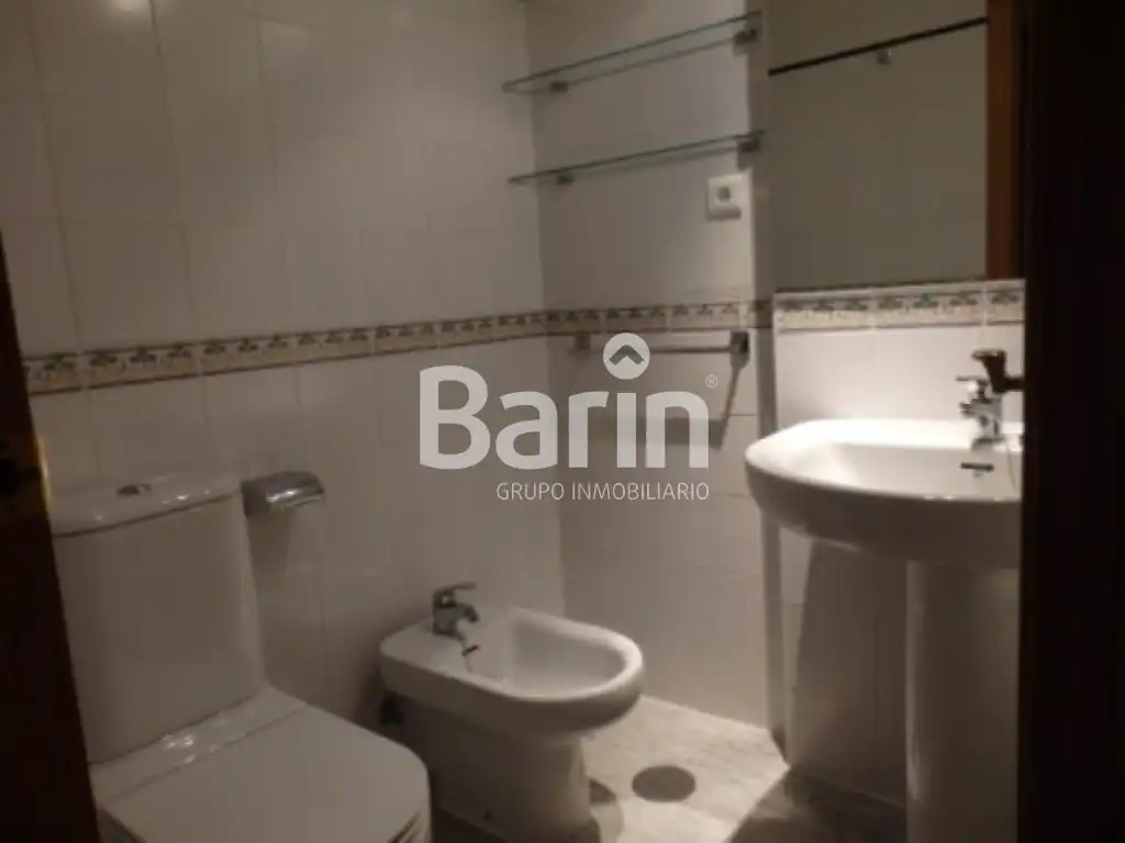 Bathroom of Flat for rent in Córdoba  with Air Conditioner, Heating and Terrace