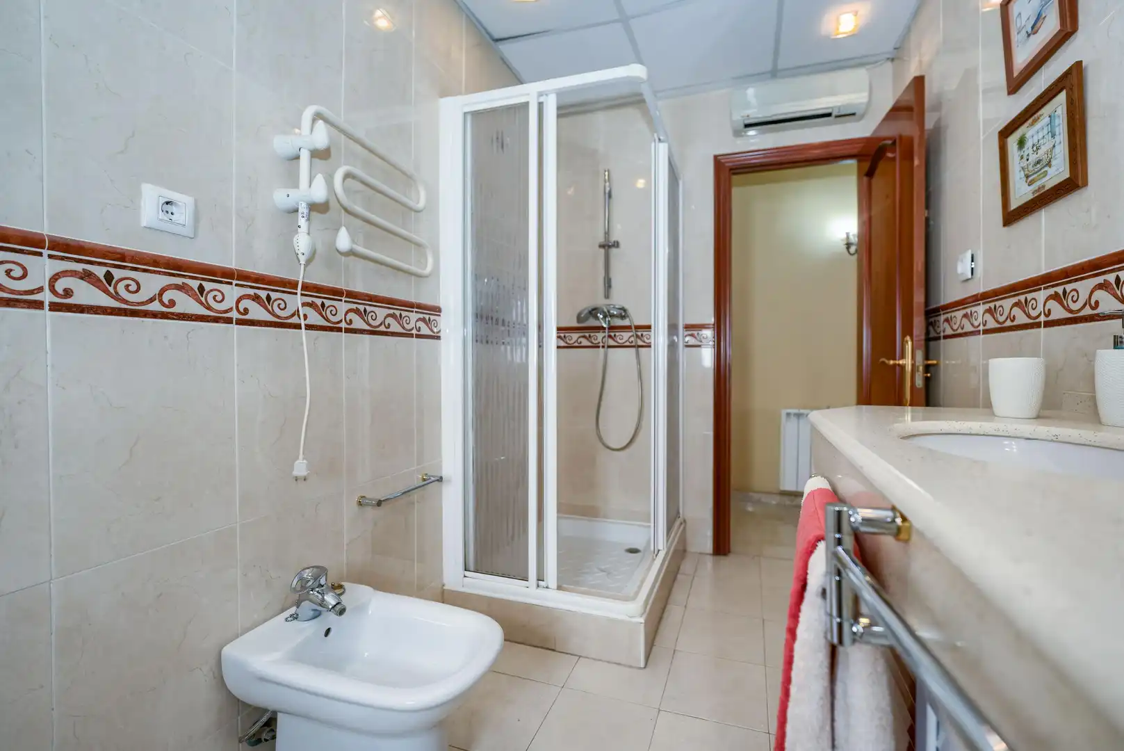 Baño de Apartamento en venta en Sevilla con Alarma
