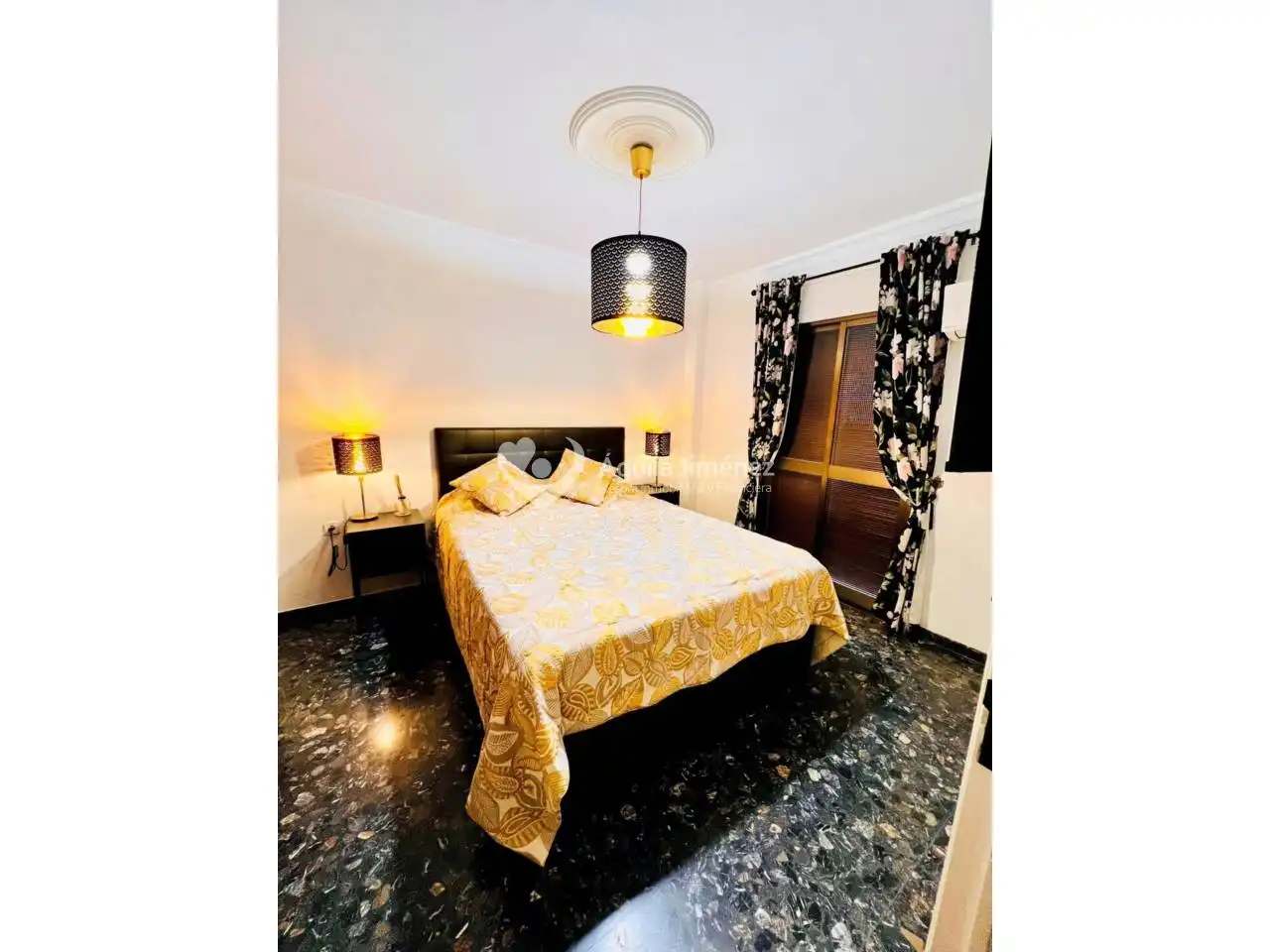 Habitación de Piso en venta en Alcalá de Guadaira con Aire acondicionado, Calefacción y Terraza