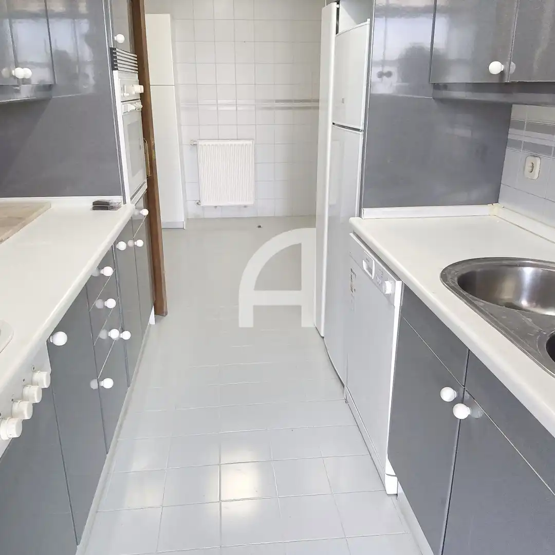 Kitchen of Flat for rent in Madrid  with Air Conditioner, Heating and Terrace