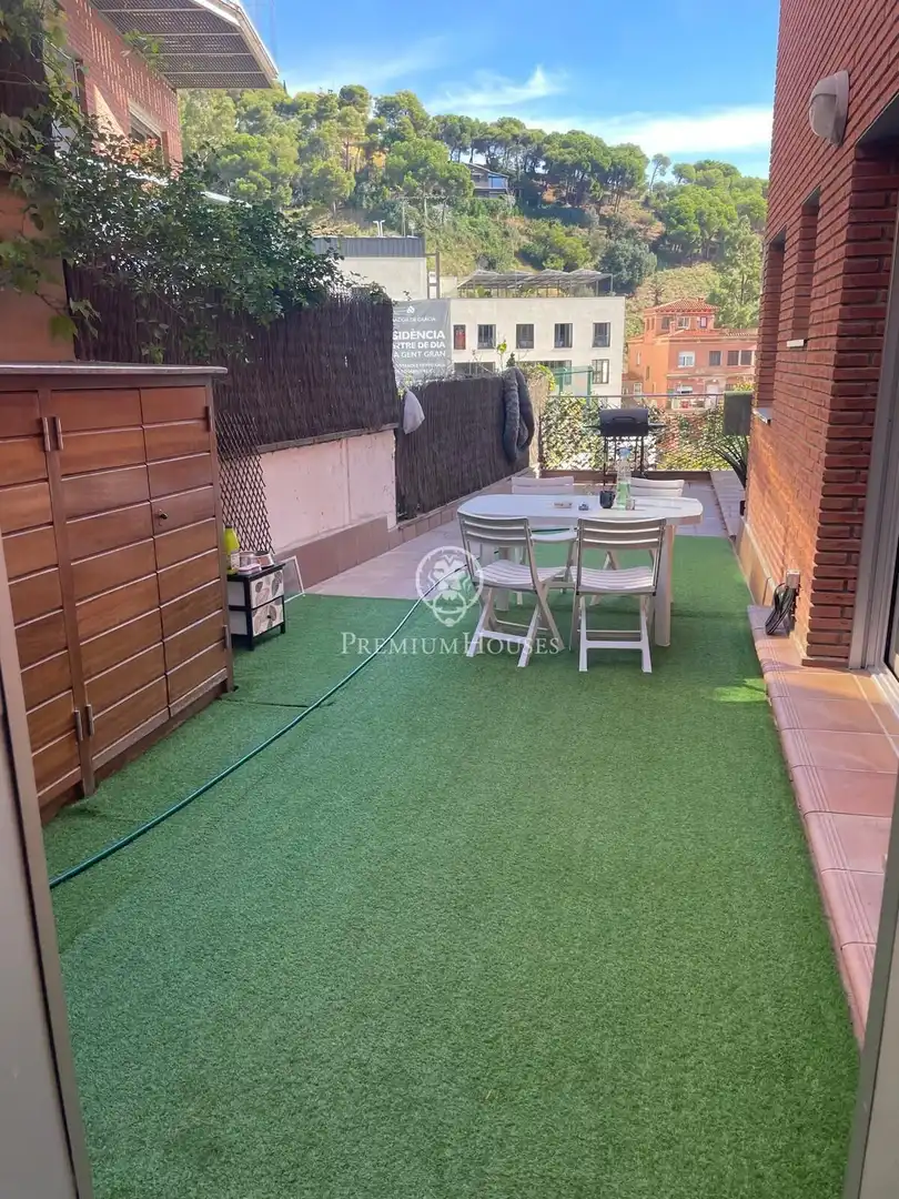 Terraza de Piso en venta en Barcelona con Jardín privado, Terraza y Trastero