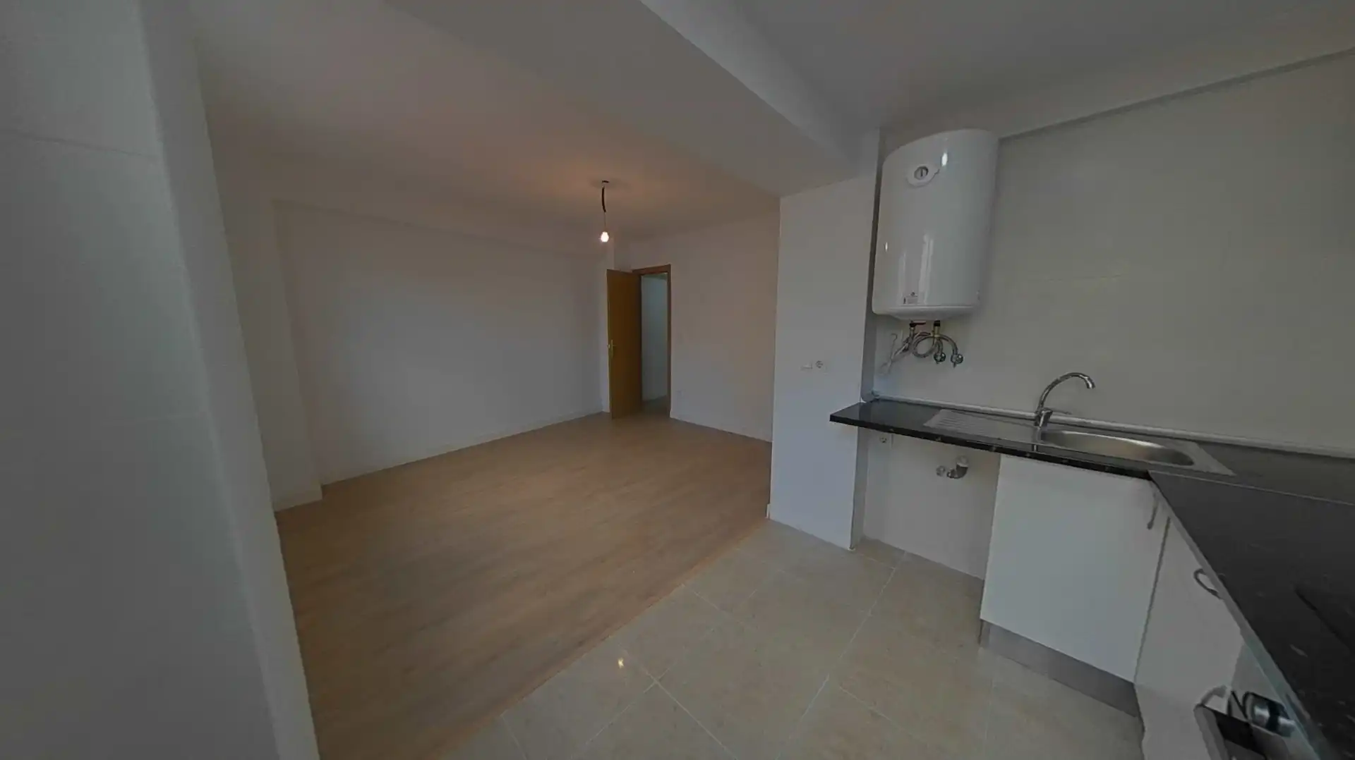 Flat with terrace for sale in Carrer dels Lleons 27, imagen 3