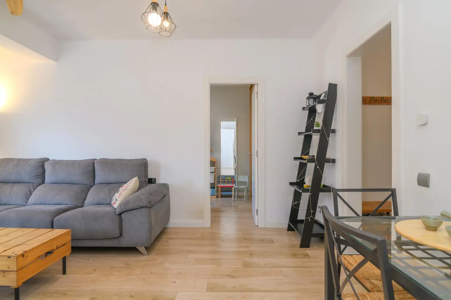Sala de estar de Piso en venta en Sant Boi de Llobregat con Calefacción y Balcón