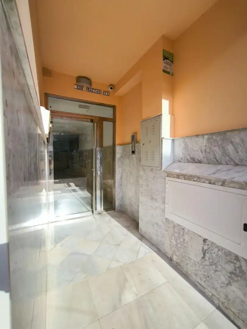 Flat for sale in Marbella  with Air Conditioner, Terrace and Furnished