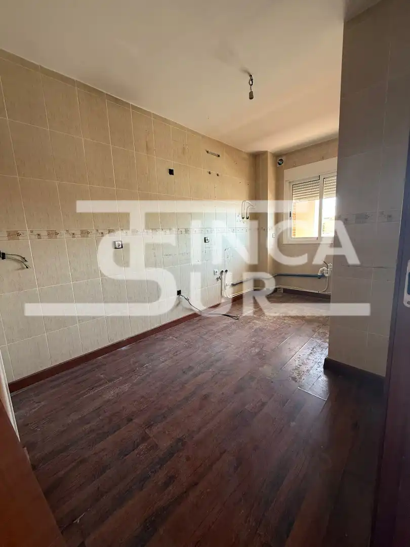 Kitchen of Flat for sale in Roquetas de Mar  with Terrace, Storage room and Alarm