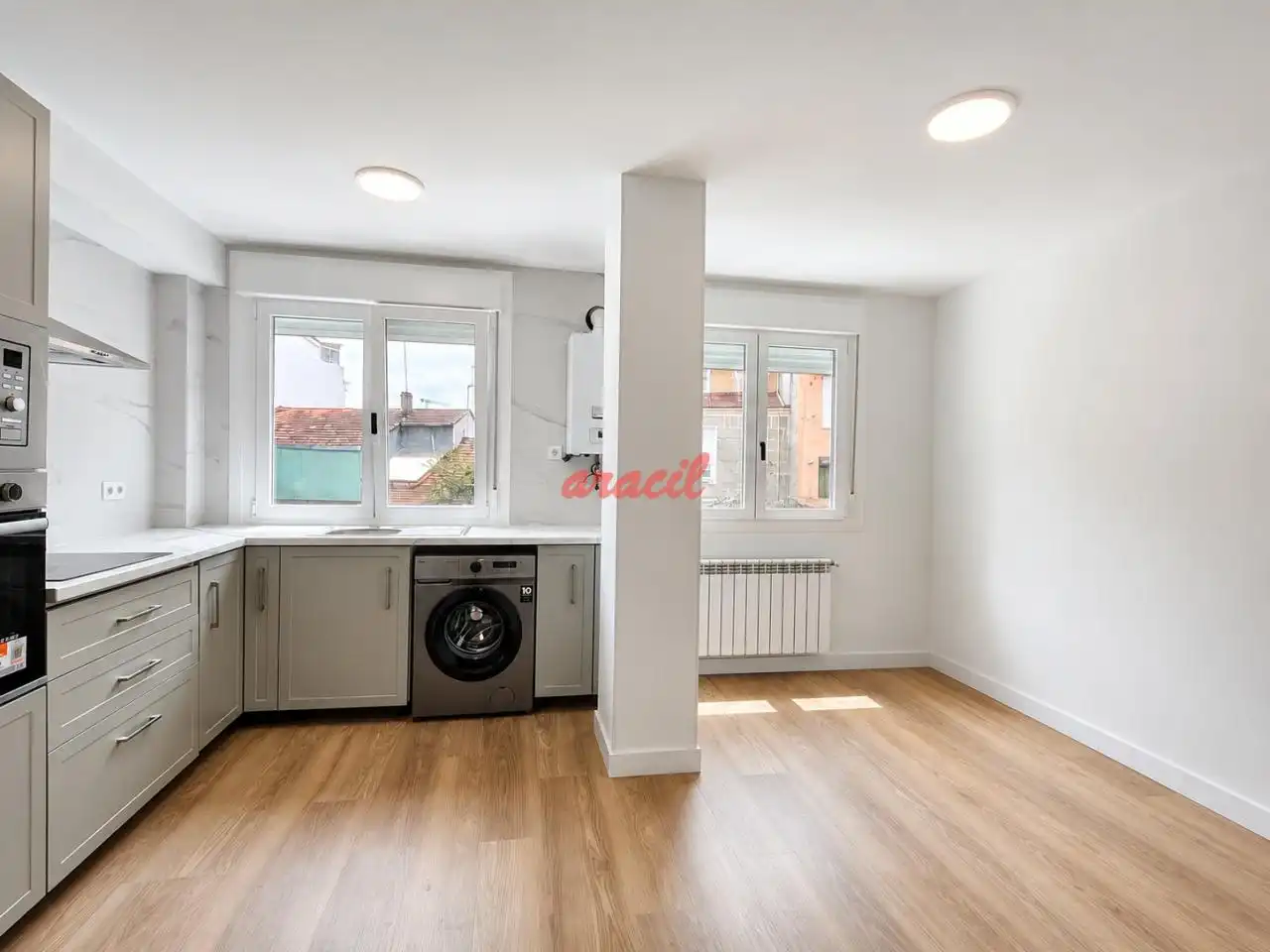 Küche von Wohnung zum Verkauf in Ourense Capital  mit Heizung, Abstellraum und Balkon