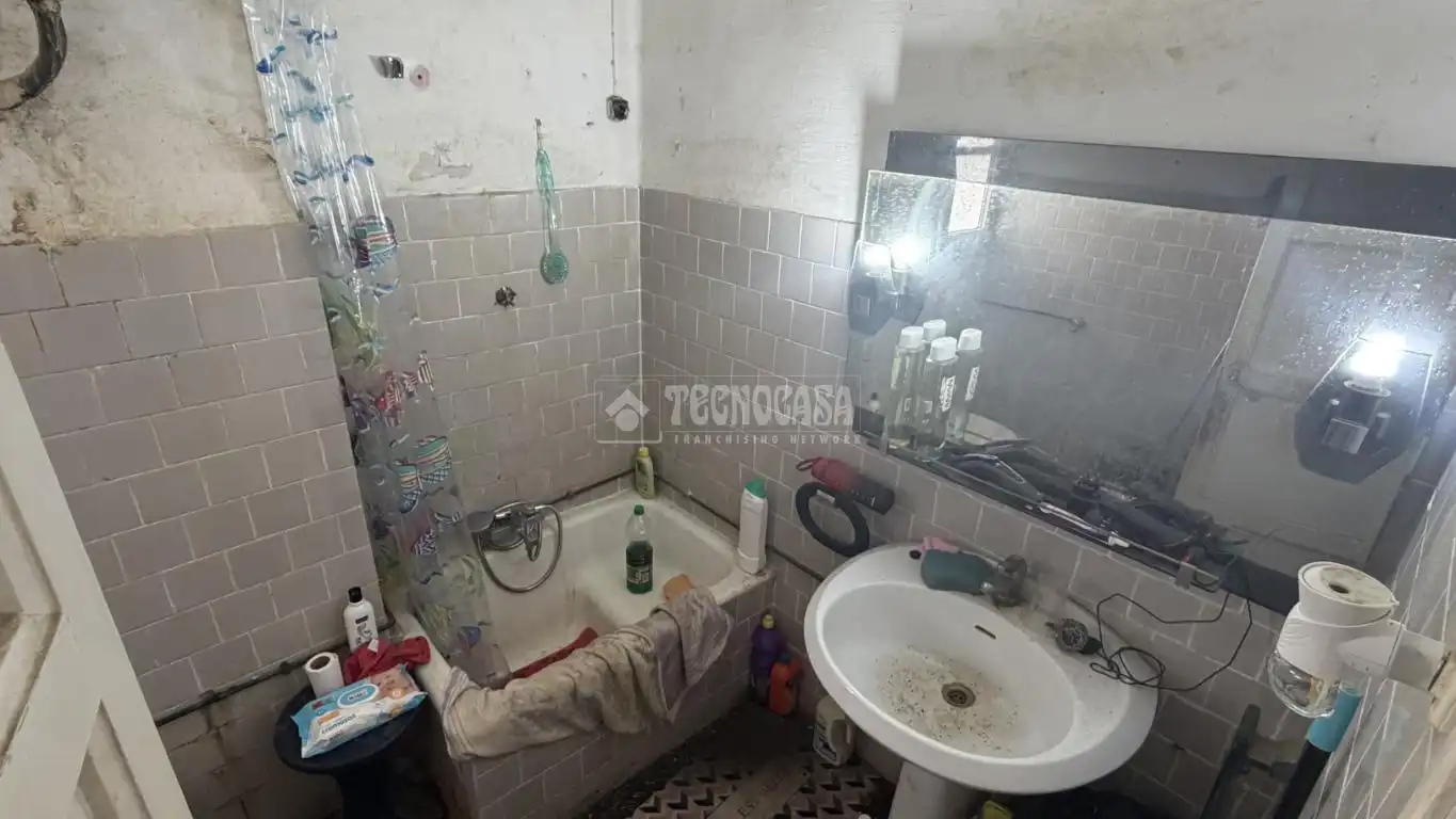 Bathroom of Flat for sale in Valencia  with Balcony