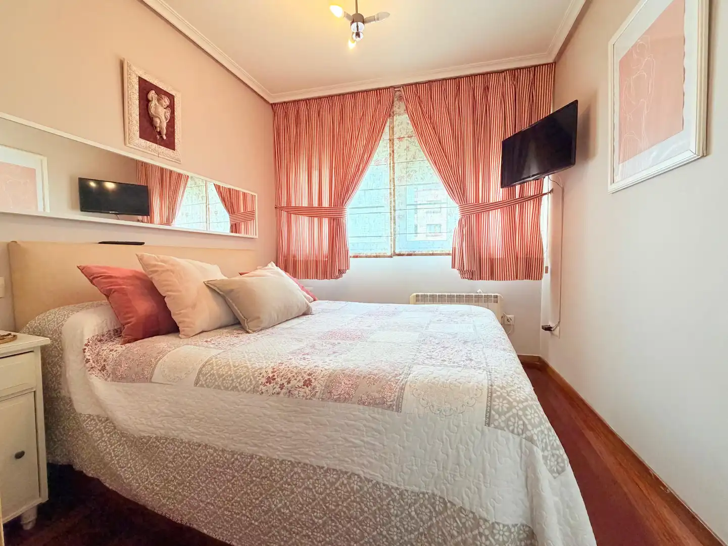 Habitación de Piso en venta en Avilés con Parquet, Trastero y Amueblado