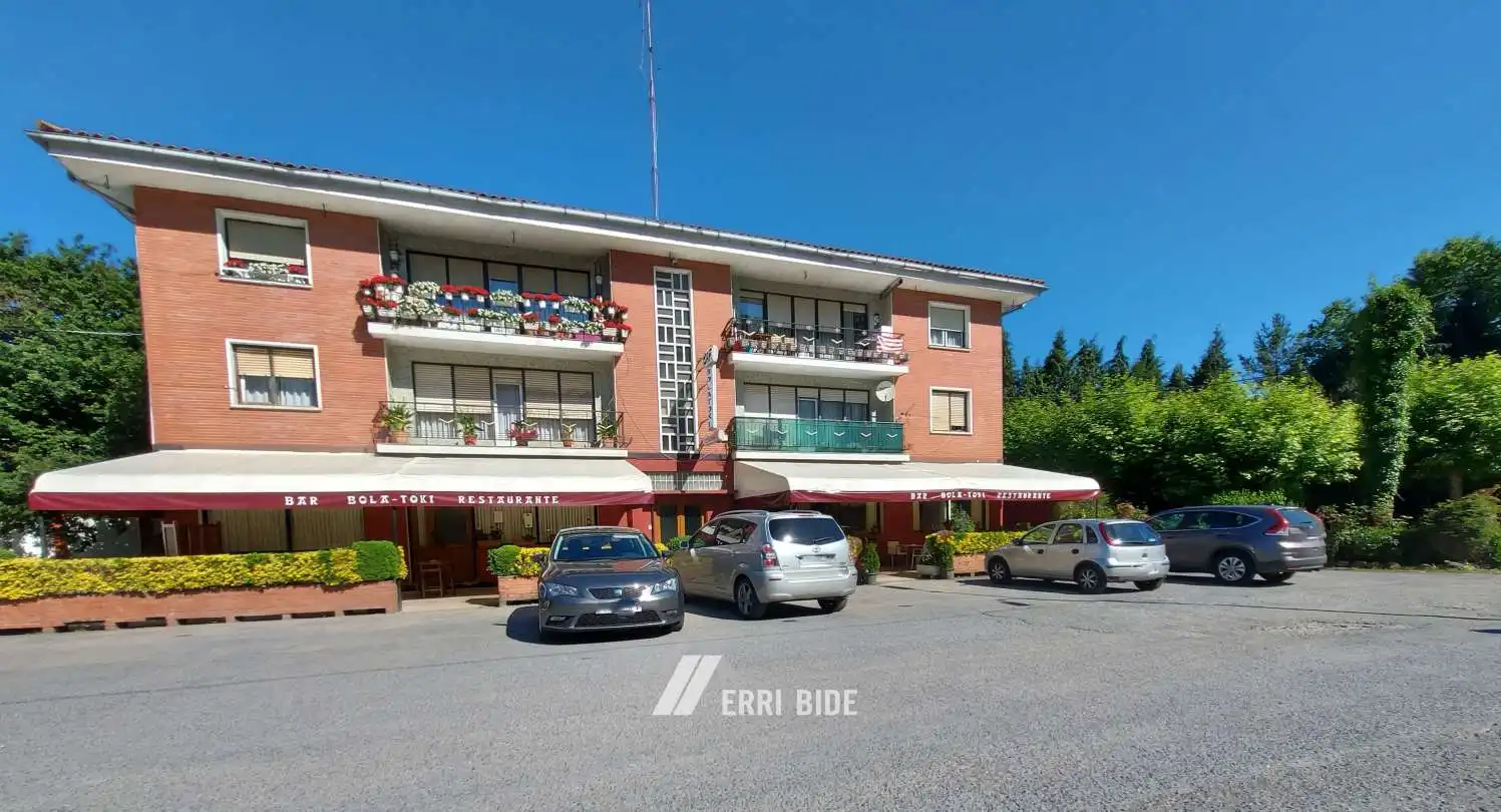 Local comercial en venda a Derio Bidea