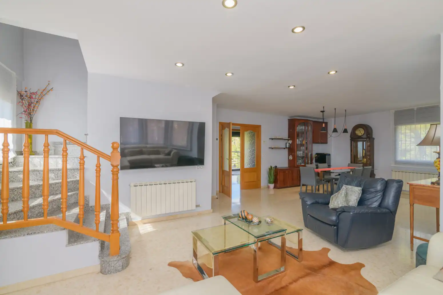 Sala de estar de Casa o chalet de alquiler en Viladecans con Terraza, Piscina y Balcón
