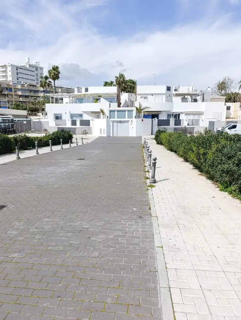 Exterior view of Garage for sale in Torremolinos