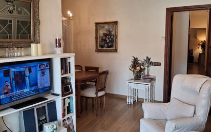Sala d'estar de Pis en venda en Esplugues de Llobregat amb Calefacció i Moblat