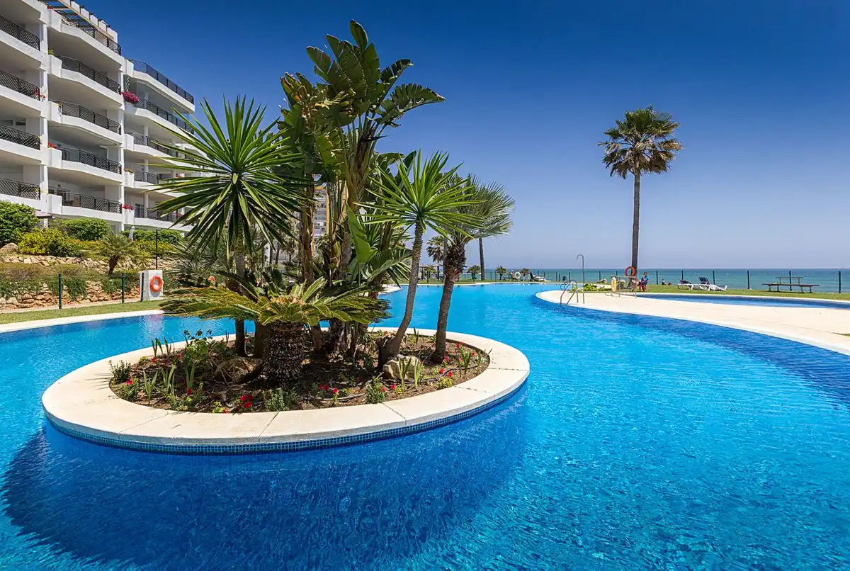 Apartament amb piscina en venda a Calahonda, imagen 21
