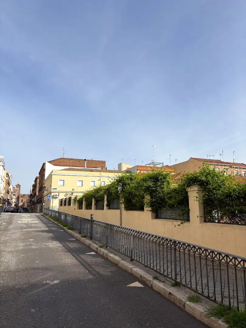 Vista exterior de Estudio en venta en Madrid