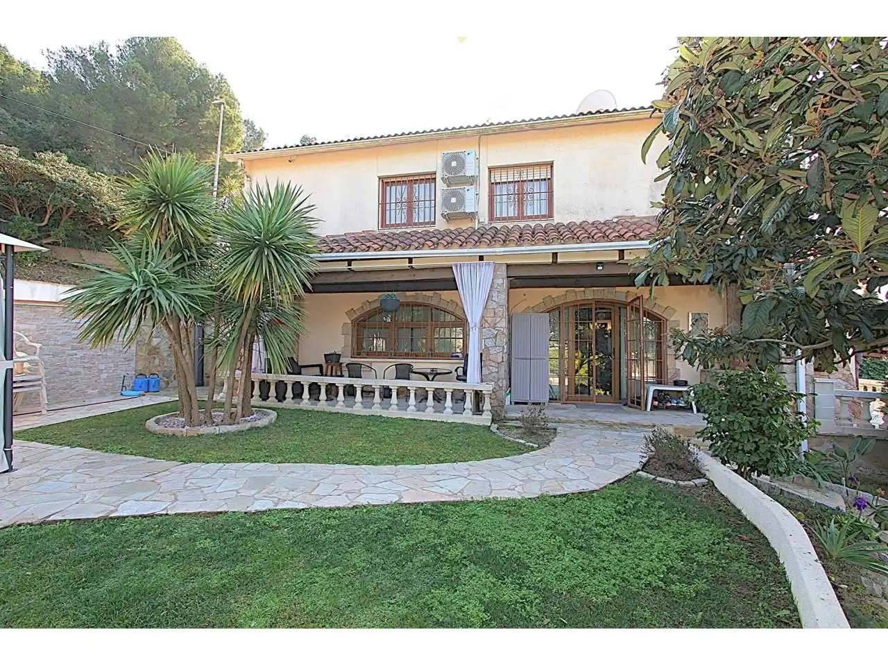 Casa con piscina en venta en Calle Maria Fortuni 1, imagen 2