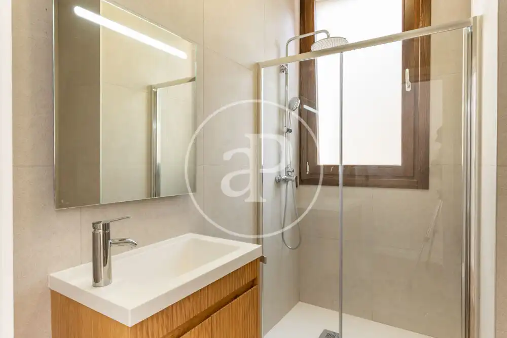 Baño de Casa o chalet de alquiler en Valencia con Aire acondicionado, Calefacción y Terraza